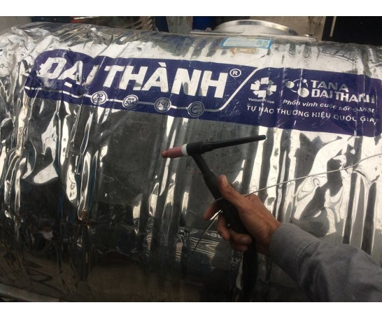 Hàn bồn nước inox bằng máy hàn tig độ bền cao