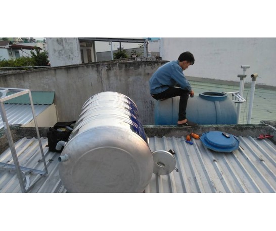 Lắp đặt bồn nước nóng lạnh - hàn chân bồn ở tại Bình Dương