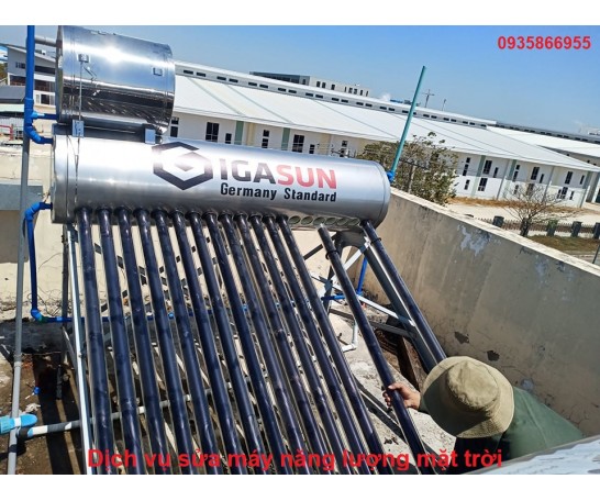 Sửa chữa hàn ống máy nước nóng năng lượng mặt trời
